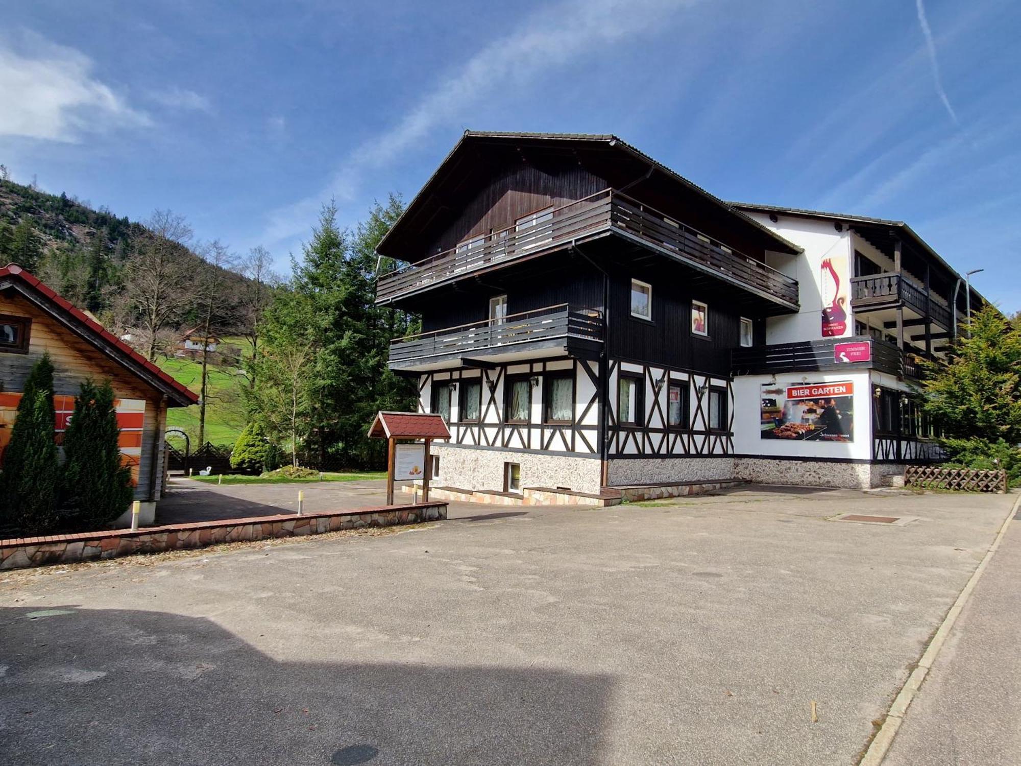 Schwanen-Resort Baiersbronn Exterior photo